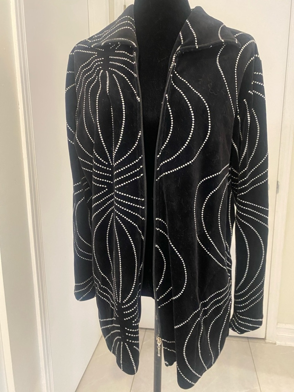 NANSO-Finland Soft Lng-sleeved zip-up black & white cardigan Cotton SZE X-Large